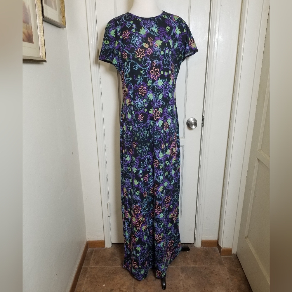 LULAROE M black Purple Floral Maxi Dress